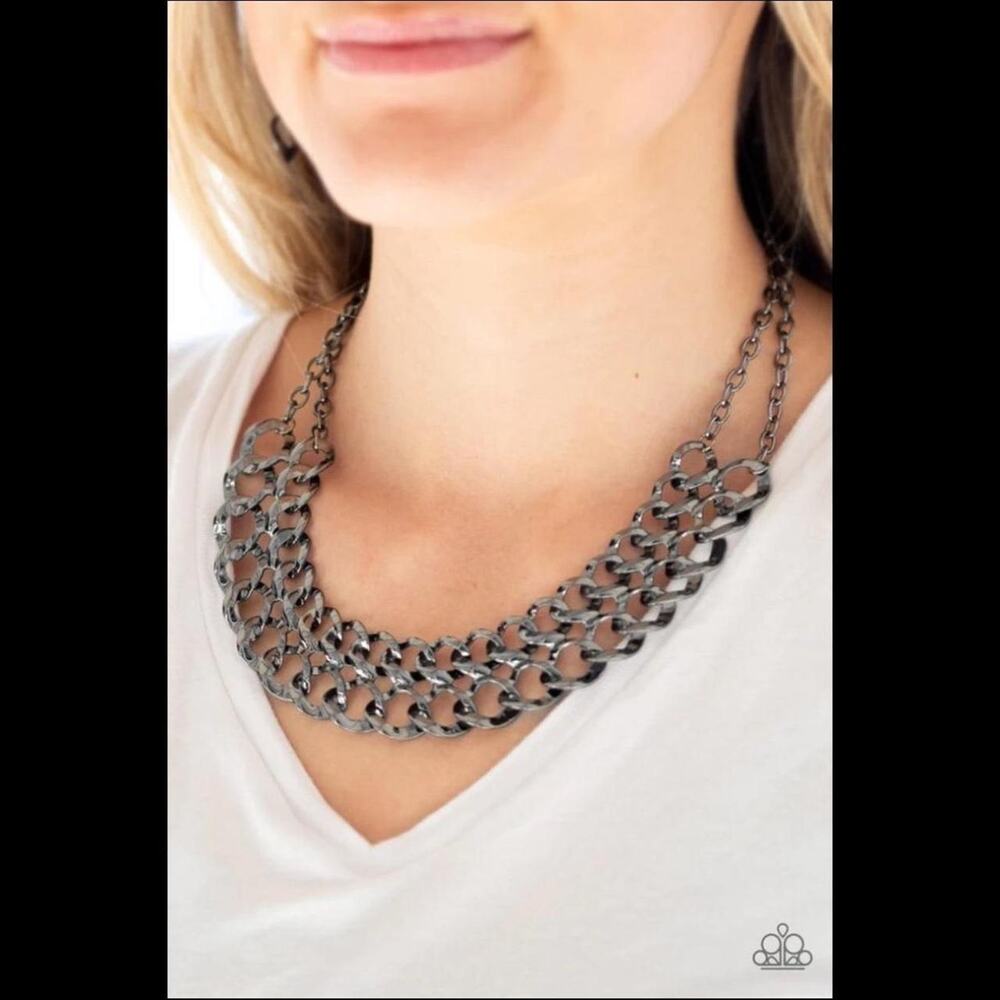 Paparazzi ♥ Street Meet and Greet - Black Necklace